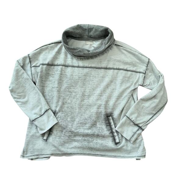 Altar'd State pull over Gray sweatshirt, size Large - Picture 1 of 8